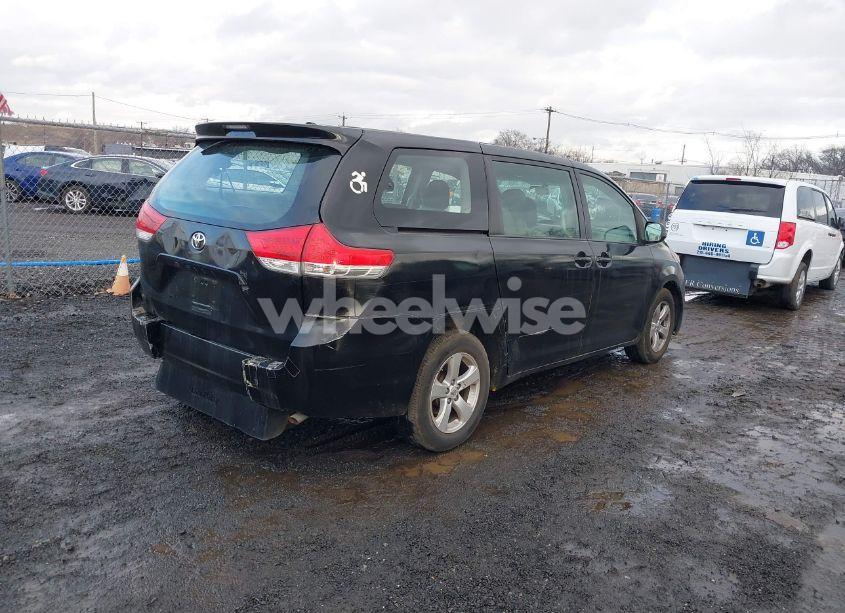 Photo 4 of 2014 Toyota Sienna L V6 7 PASSENGER (VIN 5TDZK3DC0ES449836)