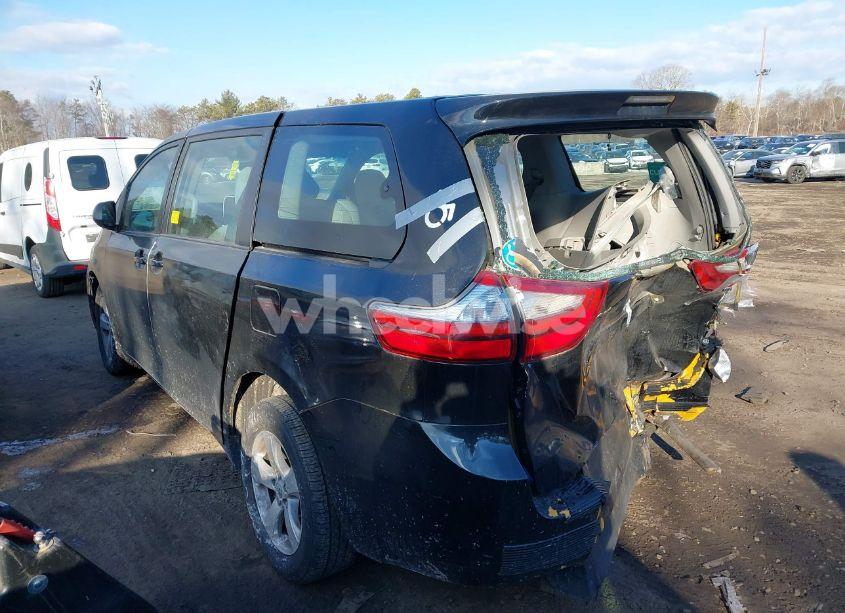 Photo 3 of 2015 Toyota Sienna L 7 PASSENGER (VIN 5TDZK3DC0FS539456)