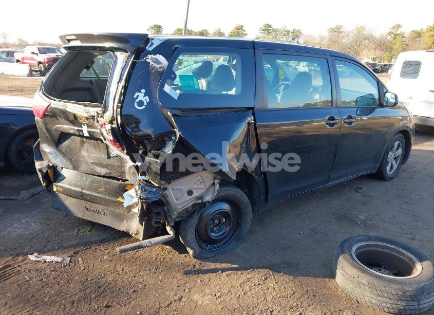 Photo 4 of 2015 Toyota Sienna L 7 PASSENGER (VIN 5TDZK3DC0FS539456)