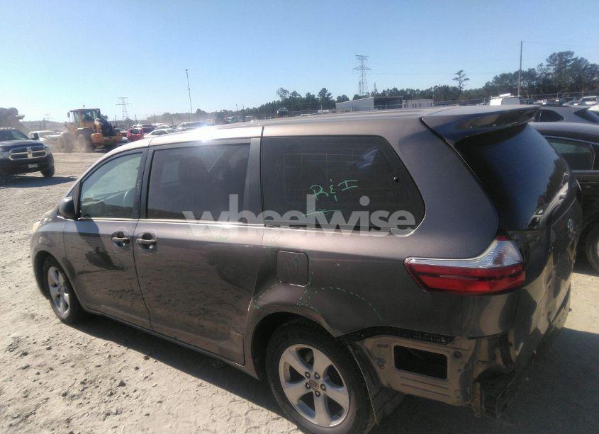 Photo 15 of 2015 Toyota Sienna L 7 PASSENGER (VIN 5TDZK3DC0FS583733)