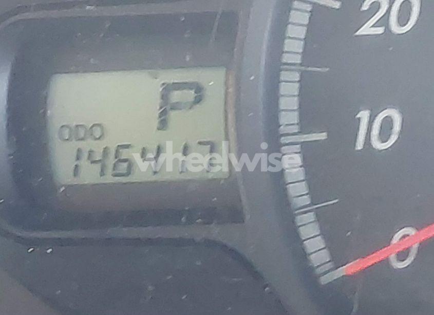 Photo 15 of 2011 Toyota Sienna BASE V6 (VIN 5TDZK3DC1BS158967)