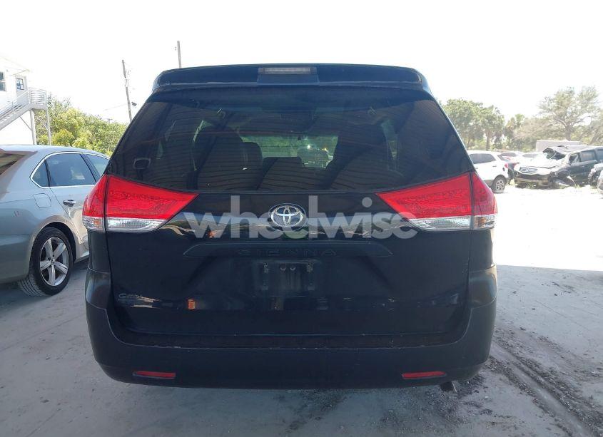 Photo 16 of 2011 Toyota Sienna BASE V6 (VIN 5TDZK3DC1BS158967)