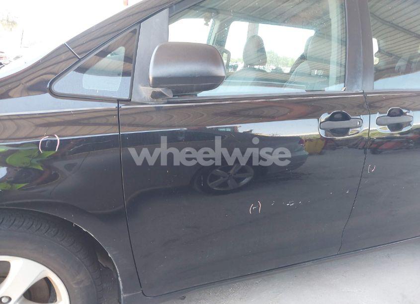 Photo 19 of 2011 Toyota Sienna BASE V6 (VIN 5TDZK3DC1BS158967)