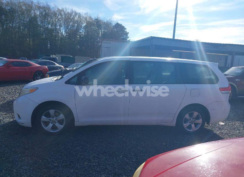 Photo 14 of 2012 Toyota Sienna BASE V6 7 PASSENGER (VIN 5TDZK3DC1CS229747)