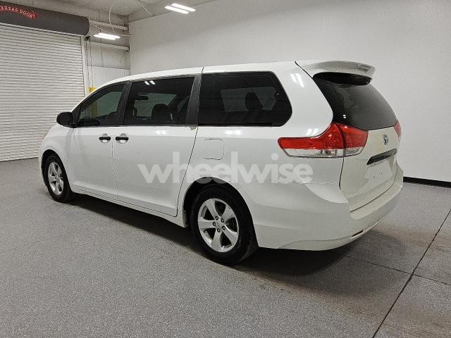 Photo 9 of 2013 TOYOTA SIENNA (VIN 5TDZK3DC1DS335455)