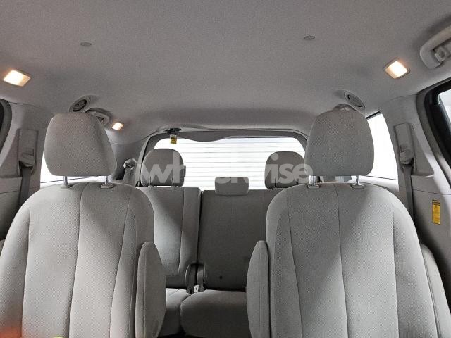 Photo 11 of 2014 TOYOTA SIENNA (VIN 5TDZK3DC1ES514595)