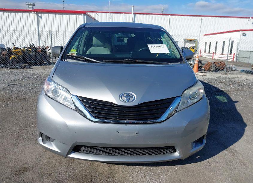 Photo 11 of 2016 Toyota Sienna L 7 PASSENGER (VIN 5TDZK3DC1GS726089)