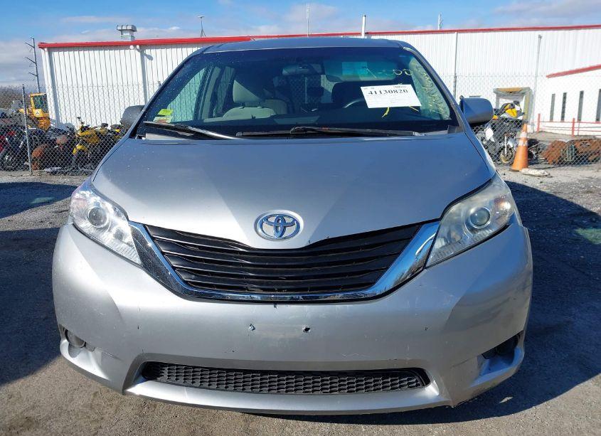 Photo 6 of 2016 Toyota Sienna L 7 PASSENGER (VIN 5TDZK3DC1GS726089)