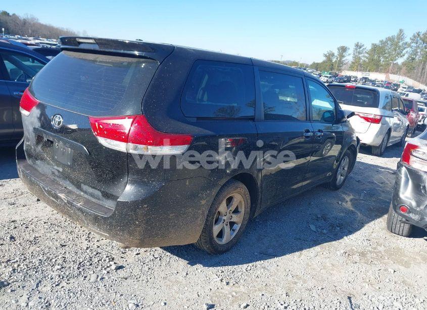Photo 4 of 2011 Toyota Sienna BASE V6 (VIN 5TDZK3DC2BS008902)