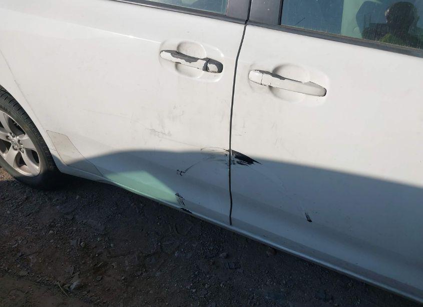 Photo 19 of 2011 Toyota Sienna BASE V6 (VIN 5TDZK3DC2BS027823)