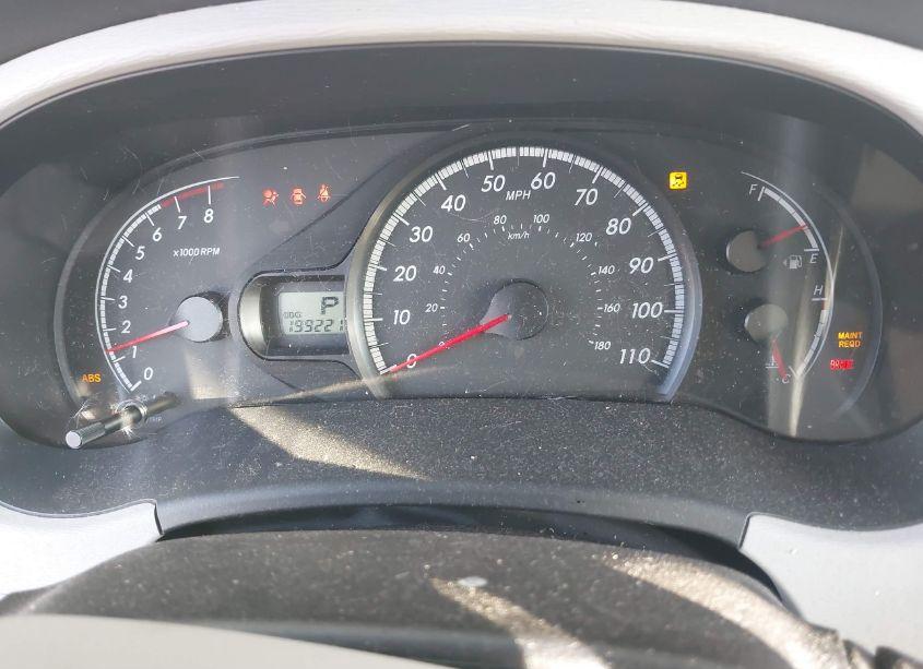 Photo 7 of 2011 Toyota Sienna BASE V6 (VIN 5TDZK3DC2BS027823)