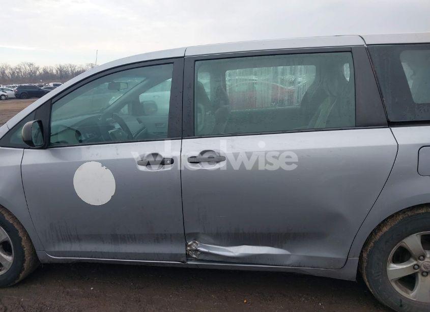 Photo 14 of 2012 Toyota Sienna BASE V6 7 PASSENGER (VIN 5TDZK3DC2CS221981)