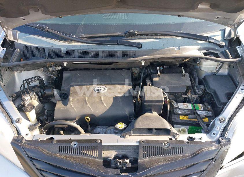 Photo 10 of 2013 Toyota Sienna L V6 7 PASSENGER (VIN 5TDZK3DC2DS321418)