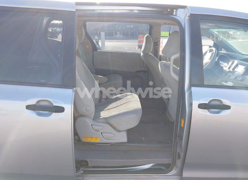 Photo 8 of 2013 Toyota Sienna L V6 7 PASSENGER (VIN 5TDZK3DC2DS321418)