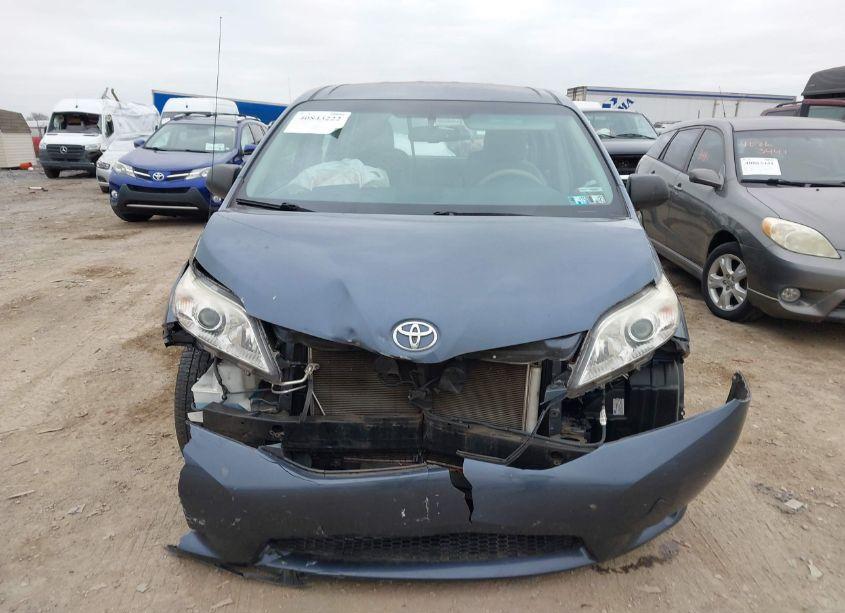 Photo 12 of 2014 Toyota Sienna L V6 7 PASSENGER (VIN 5TDZK3DC2ES457985)