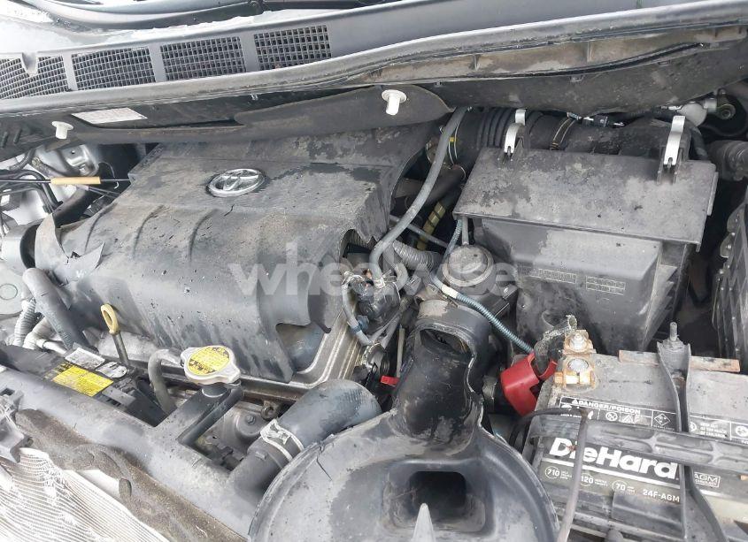 Photo 10 of 2014 Toyota Sienna L V6 7 PASSENGER (VIN 5TDZK3DC2ES510684)