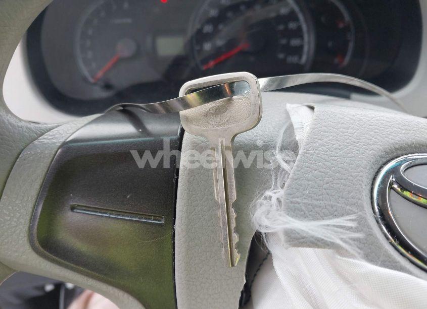 Photo 11 of 2014 Toyota Sienna L V6 7 PASSENGER (VIN 5TDZK3DC2ES510684)