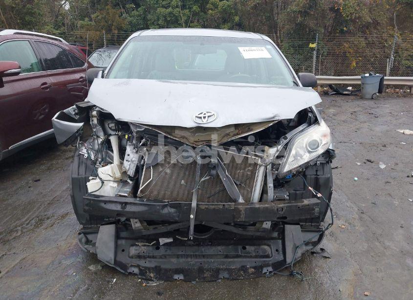 Photo 12 of 2014 Toyota Sienna L V6 7 PASSENGER (VIN 5TDZK3DC2ES510684)