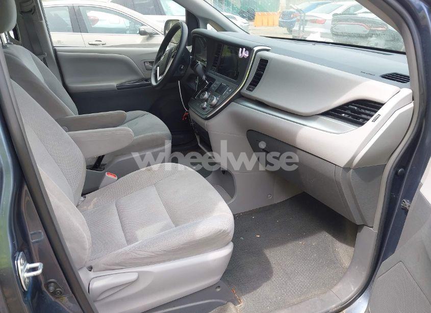 Photo 5 of 2015 Toyota Sienna L 7 PASSENGER (VIN 5TDZK3DC2FS662448)