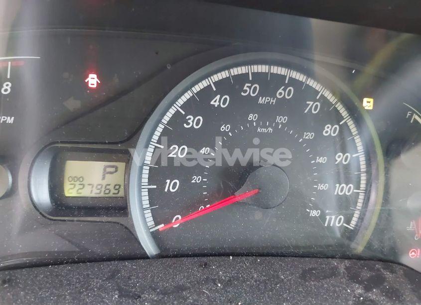 Photo 7 of 2011 Toyota Sienna BASE V6 (VIN 5TDZK3DC3BS058823)