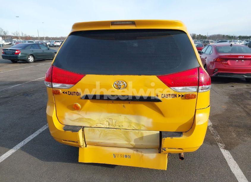 Photo 16 of 2012 Toyota Sienna BASE V6 7 PASSENGER (VIN 5TDZK3DC3CS221892)