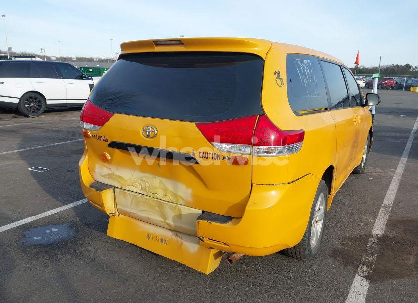 Photo 17 of 2012 Toyota Sienna BASE V6 7 PASSENGER (VIN 5TDZK3DC3CS221892)