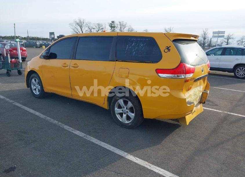 Photo 3 of 2012 Toyota Sienna BASE V6 7 PASSENGER (VIN 5TDZK3DC3CS221892)