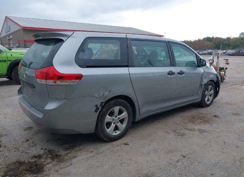 Photo 4 of 2013 Toyota Sienna L V6 7 PASSENGER (VIN 5TDZK3DC3DS362074)