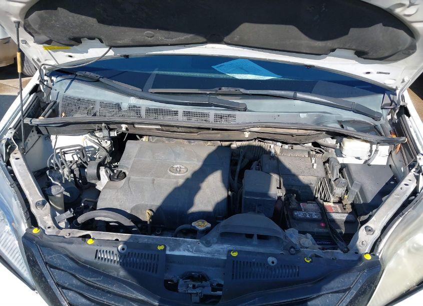 Photo 10 of 2013 Toyota Sienna L V6 7 PASSENGER (VIN 5TDZK3DC3DS386276)