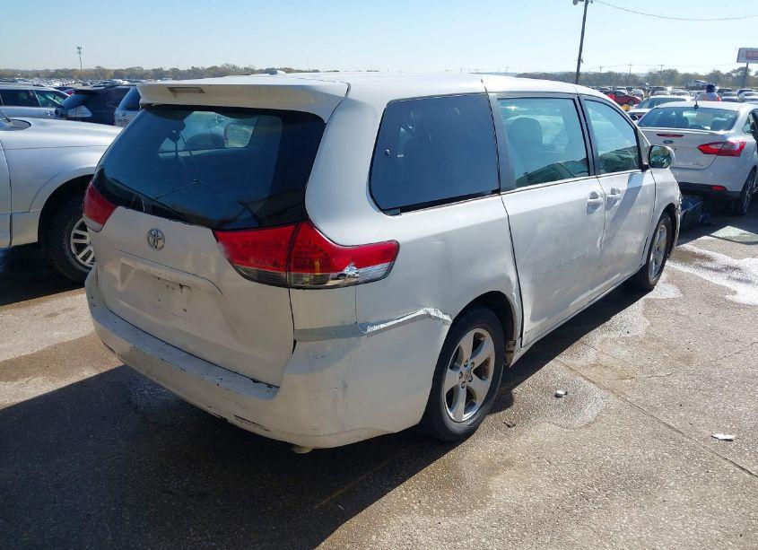 Photo 4 of 2013 Toyota Sienna L V6 7 PASSENGER (VIN 5TDZK3DC3DS386276)