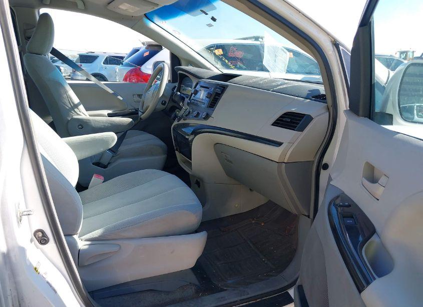 Photo 5 of 2013 Toyota Sienna L V6 7 PASSENGER (VIN 5TDZK3DC3DS386276)