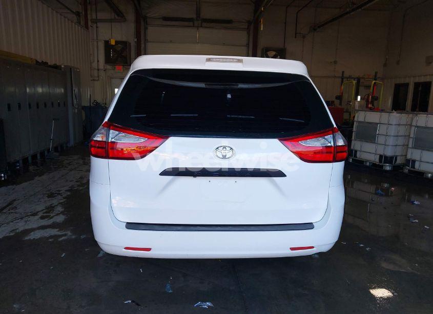 Photo 17 of 2015 Toyota Sienna L 7 PASSENGER (VIN 5TDZK3DC3FS617518)