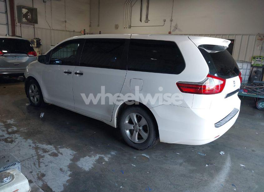 Photo 3 of 2015 Toyota Sienna L 7 PASSENGER (VIN 5TDZK3DC3FS617518)