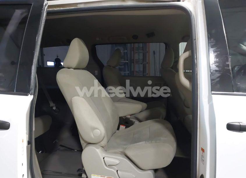 Photo 8 of 2015 Toyota Sienna L 7 PASSENGER (VIN 5TDZK3DC3FS617518)