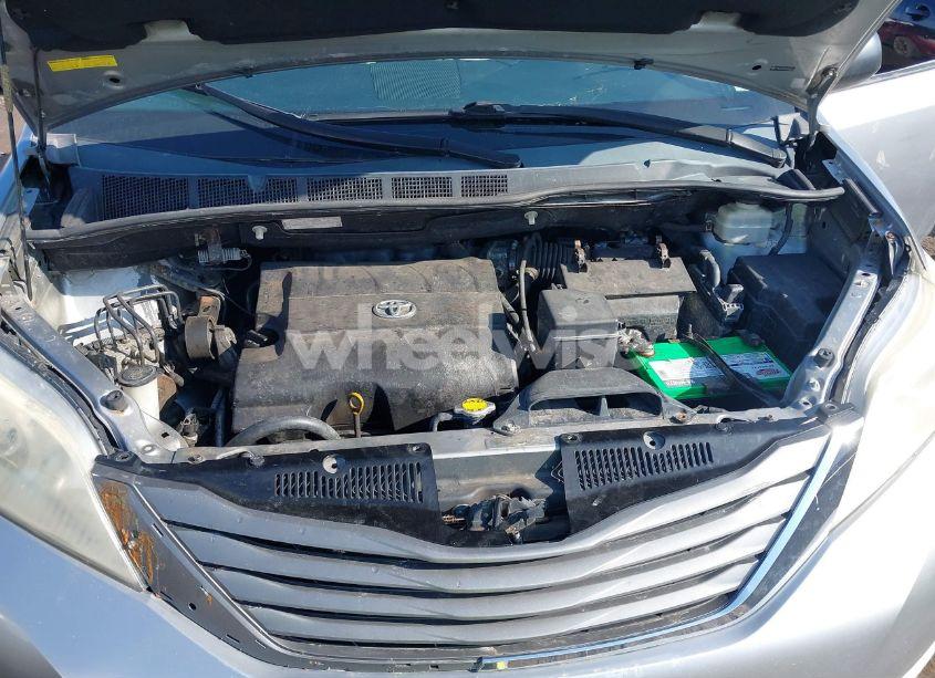 Photo 10 of 2011 Toyota Sienna BASE V6 (VIN 5TDZK3DC4BS022350)