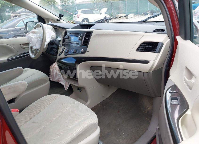 Photo 5 of 2014 Toyota Sienna L V6 7 PASSENGER (VIN 5TDZK3DC4ES406178)