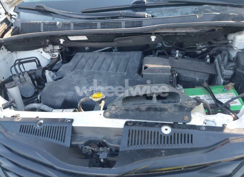 Photo 10 of 2014 Toyota Sienna L V6 7 PASSENGER (VIN 5TDZK3DC4ES441934)