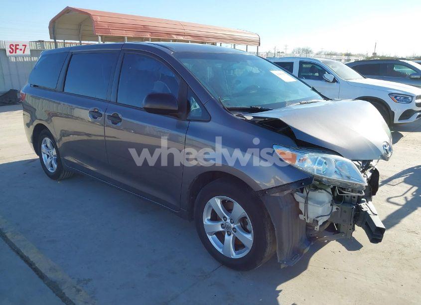 2016 Toyota Sienna L 7 PASSENGER (VIN 5TDZK3DC4GS726572) main photo