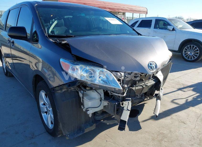 Photo 18 of 2016 Toyota Sienna L 7 PASSENGER (VIN 5TDZK3DC4GS726572)