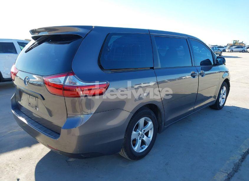 Photo 4 of 2016 Toyota Sienna L 7 PASSENGER (VIN 5TDZK3DC4GS726572)