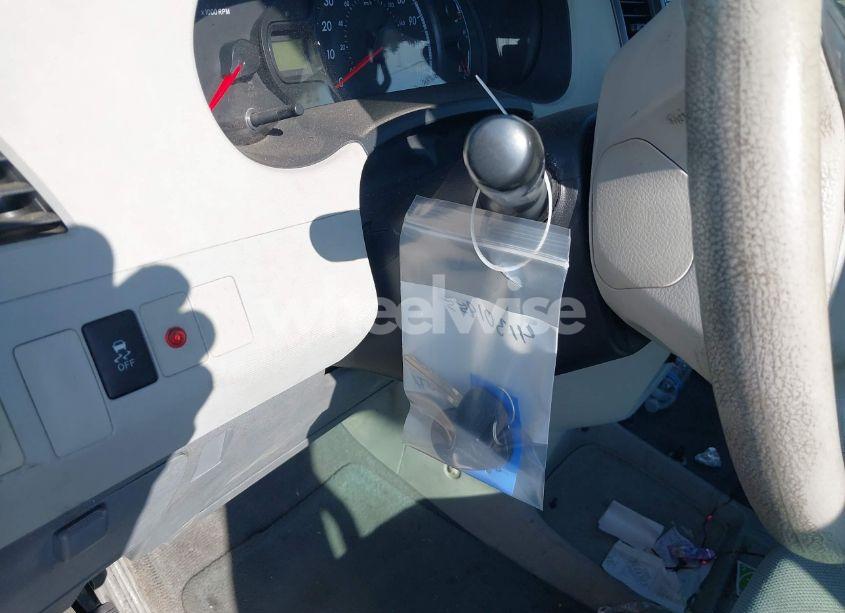 Photo 19 of 2011 Toyota Sienna BASE V6 (VIN 5TDZK3DC5BS004441)