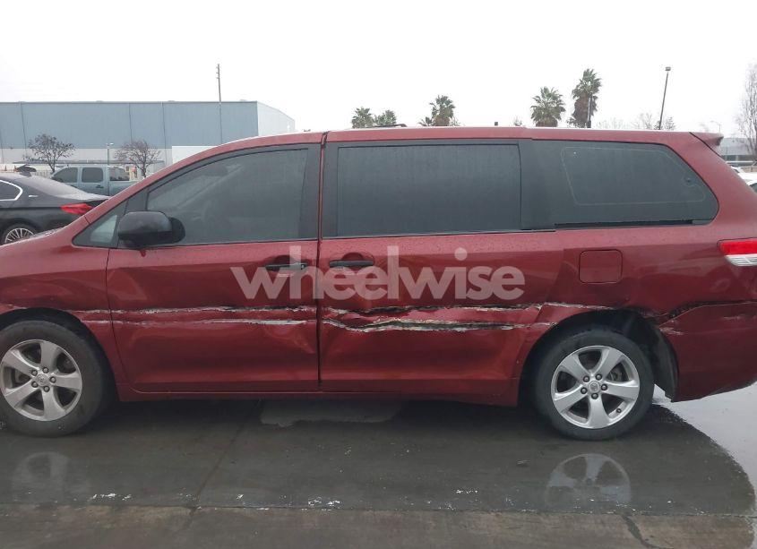 Photo 14 of 2011 Toyota Sienna BASE V6 (VIN 5TDZK3DC5BS007047)