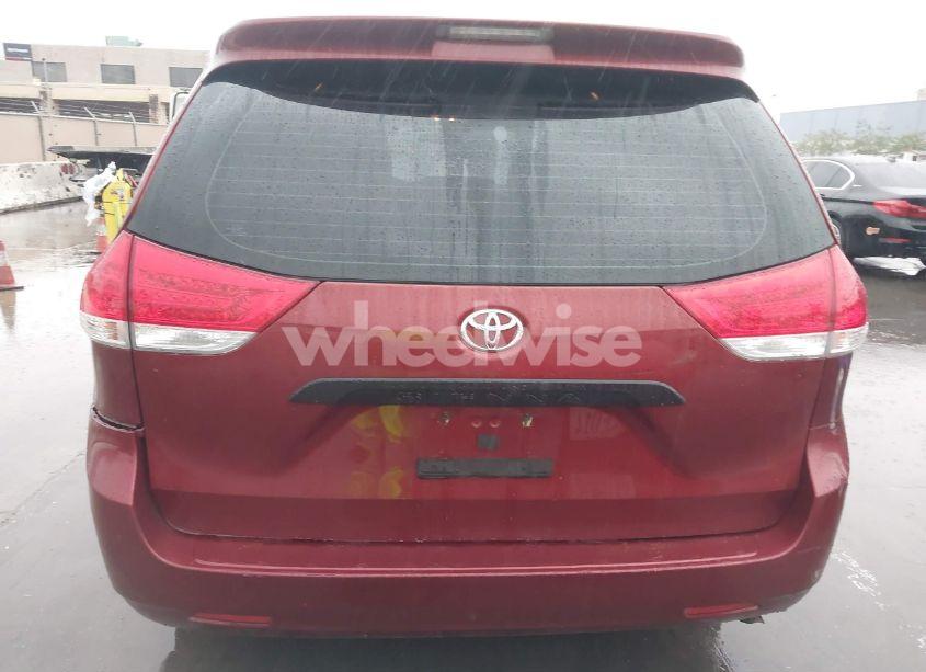 Photo 16 of 2011 Toyota Sienna BASE V6 (VIN 5TDZK3DC5BS007047)