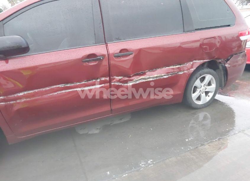 Photo 6 of 2011 Toyota Sienna BASE V6 (VIN 5TDZK3DC5BS007047)