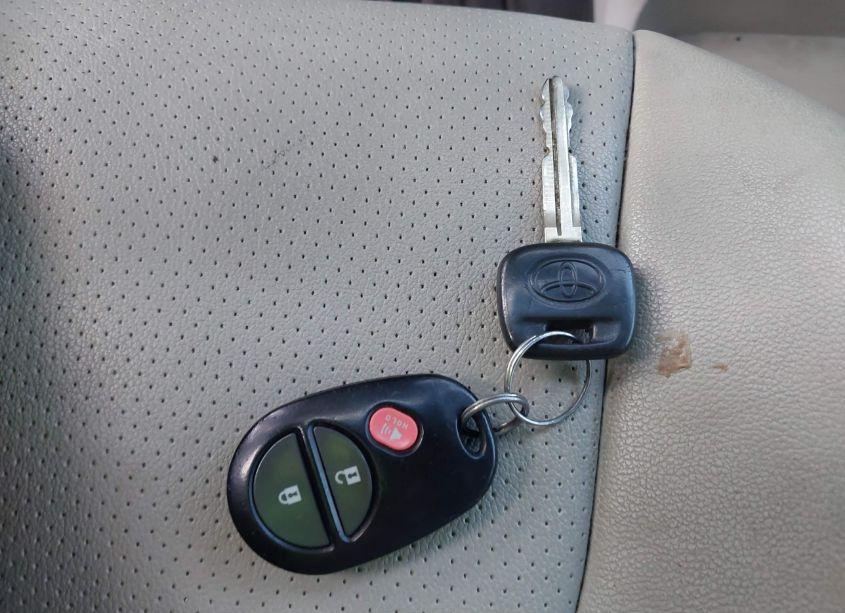Photo 11 of 2014 Toyota Sienna L V6 7 PASSENGER (VIN 5TDZK3DC5ES426357)