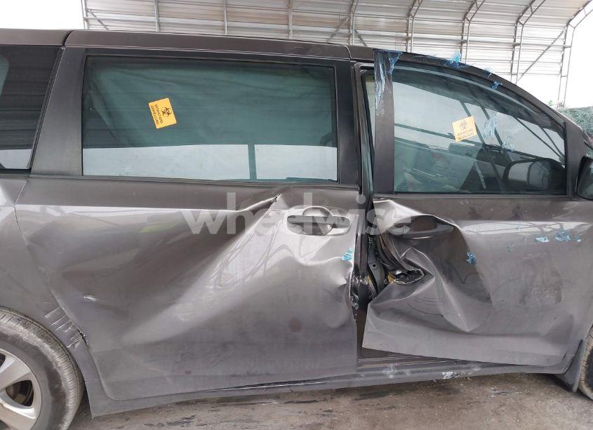 Photo 12 of 2014 Toyota Sienna L V6 7 PASSENGER (VIN 5TDZK3DC5ES475204)