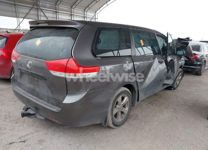 Photo 4 of 2014 Toyota Sienna L V6 7 PASSENGER (VIN 5TDZK3DC5ES475204)