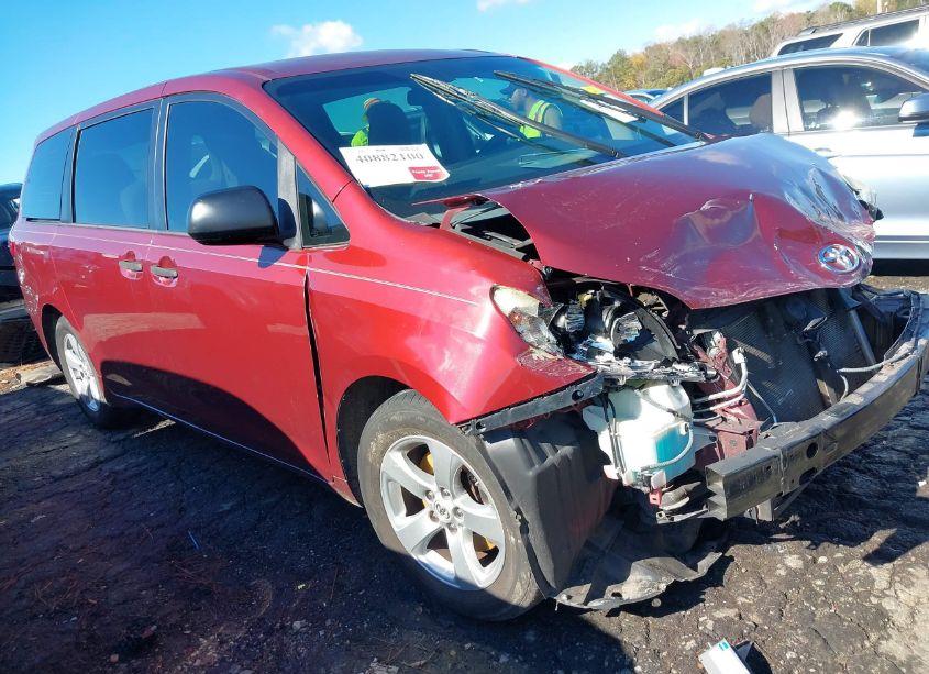 2015 Toyota Sienna L 7 PASSENGER (VIN 5TDZK3DC5FS613017) main photo