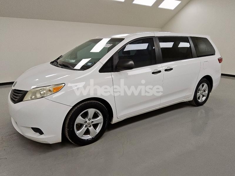 Photo 14 of 2016 TOYOTA SIENNA (VIN 5TDZK3DC5GS697759)