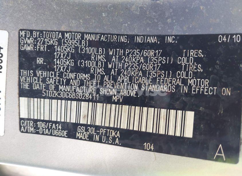 Photo 9 of 2011 Toyota Sienna BASE V6 (VIN 5TDZK3DC6BS028411)